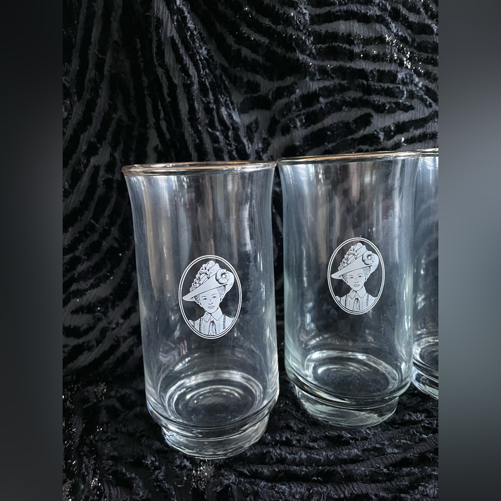 22k Gold Rimmed Elegant Clear Glasses Set of 5 - Picture 2 of 12